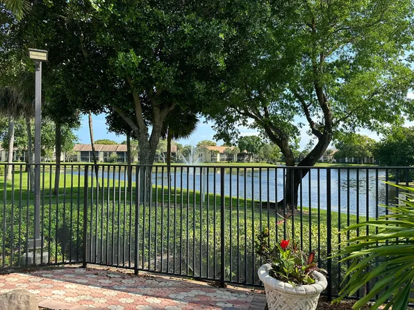 1250 S Military Trl, Deerfield Beach, FL