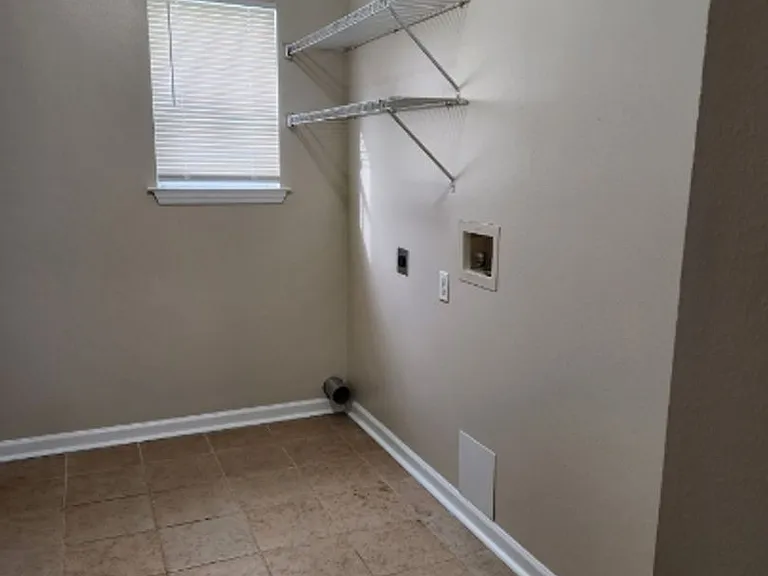 5315 McClelland Dr — Photo 7