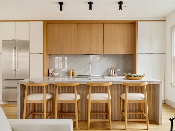 20 Wendell St #1, Cambridge, MA 02138