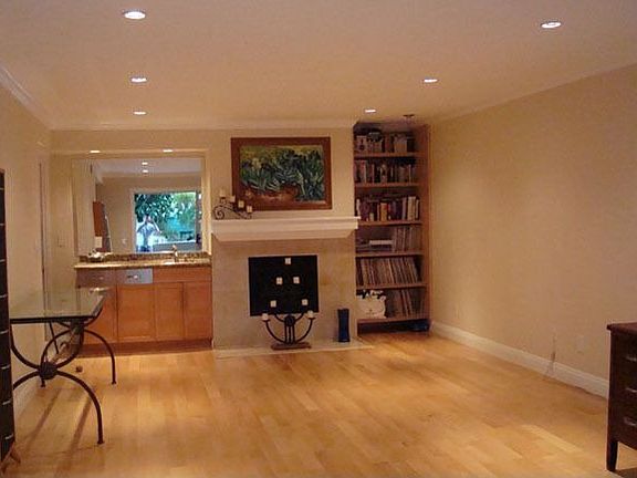 4th image of 4536 Colbath Ave APT 102