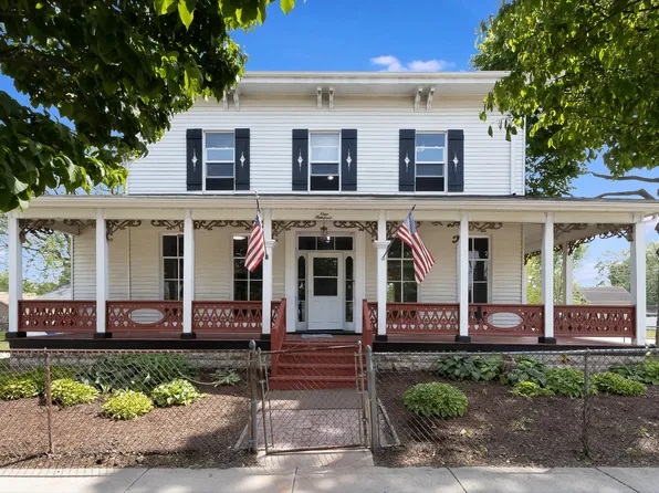 100 E Gardner St, Elwood, IL 60421