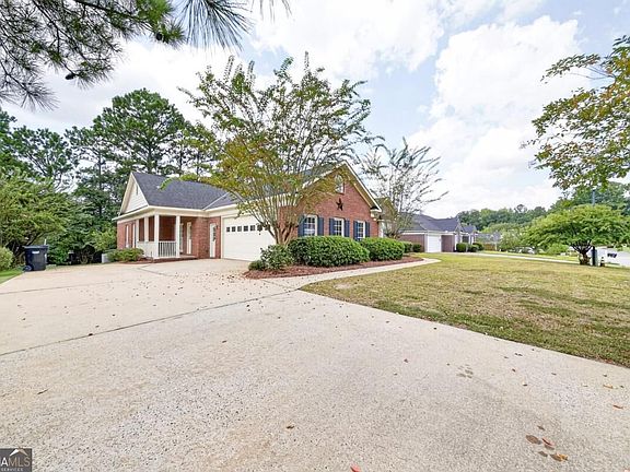 3rd image of 1008 Timber Creek Way