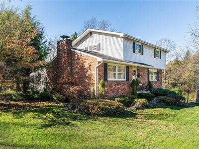 Meadow Dr, Greensburg, PA, 15601