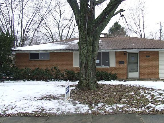2nd image of 2 Hillgard St