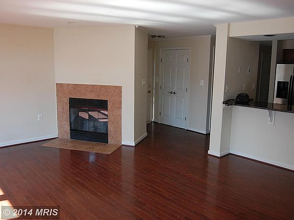 3rd image of 1123 Lake Heron Dr APT 2B