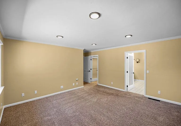 8 Shepherds Pl — Photo 41