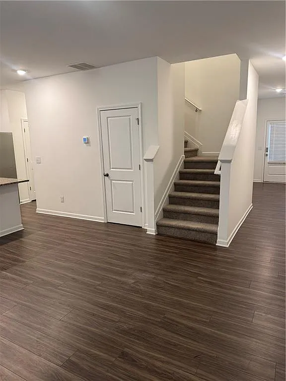3 bed, 2.5 bath, 1746 sqft, $2,500 — Photo 4