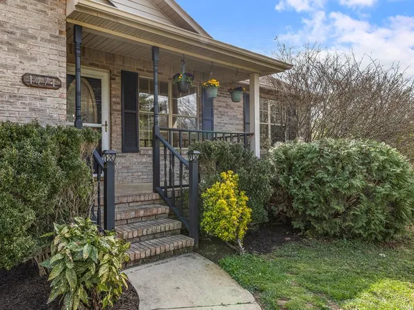 1471 Mayfield Dr, Cookeville, TN 38501