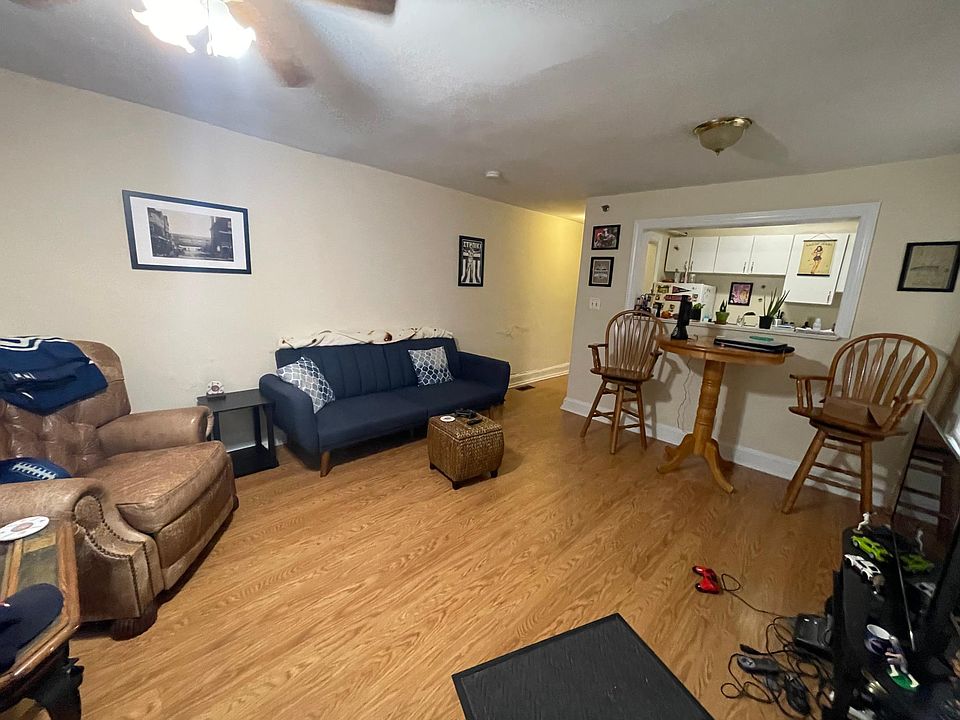 1st image of 13 E Grace St #15C