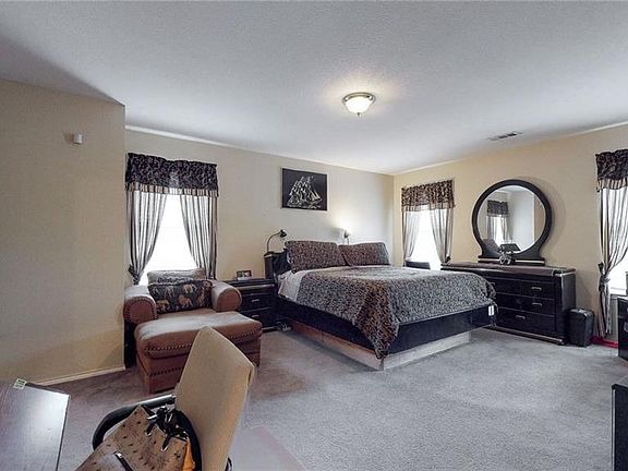 5th image of 1604 Cedar Trl