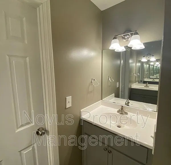 715 South St — Photo 13