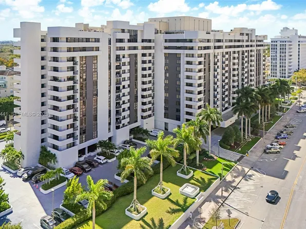 600 Biltmore Way APT 1018, Coral Gables, FL 33134