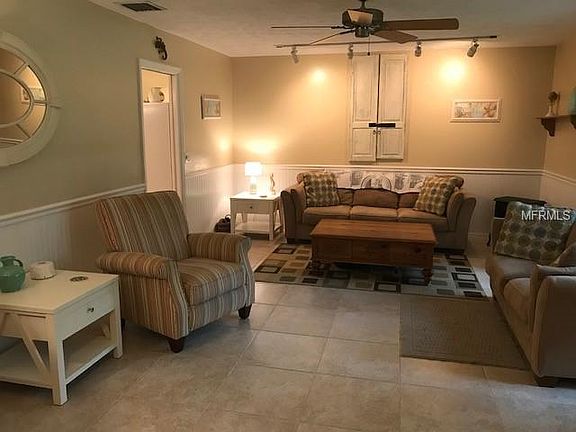 4th image of 817 Blackberry Ln