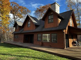 33482 S Deer Track Ln, Drummond Island, MI 49726
