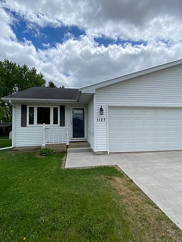 1127 Glenn Pl Photo 1