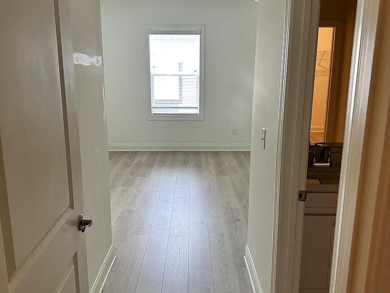 436 Portsdale Dr — Photo 17