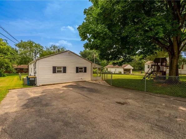 117 Orchard St, Brookville, OH 45309