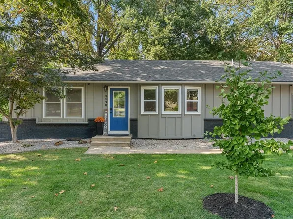 9978 Fairlane Rd, Lenexa, KS 66215