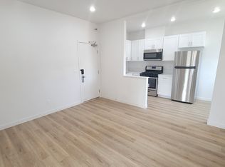 3045 Leeward, Los Angeles, CA 90005