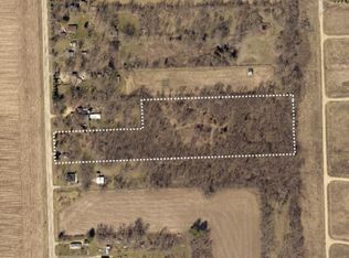 9807 Old River Rd, Roscoe, IL 61073