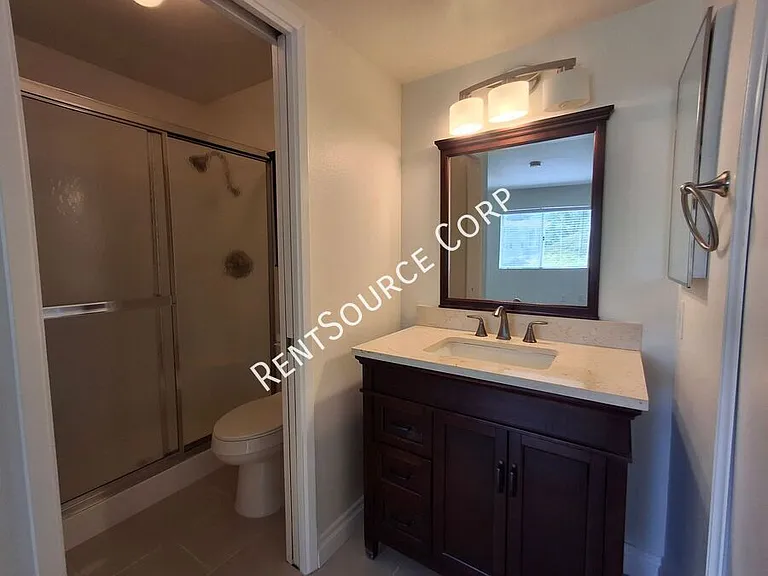 26901 Rainbow Glen Dr #643 — Photo 14