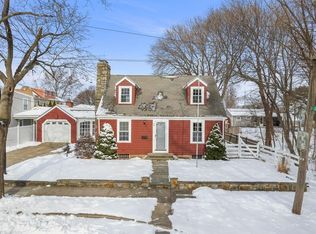 34 Edendale Ave, Pawtucket, RI 02861