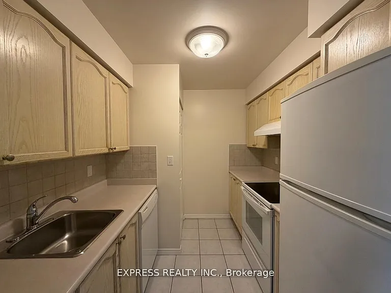1 Pemberton Ave #1009 — Photo 7