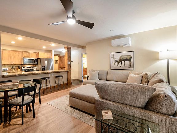 2nd image of 1325 Lowell Ave #5002