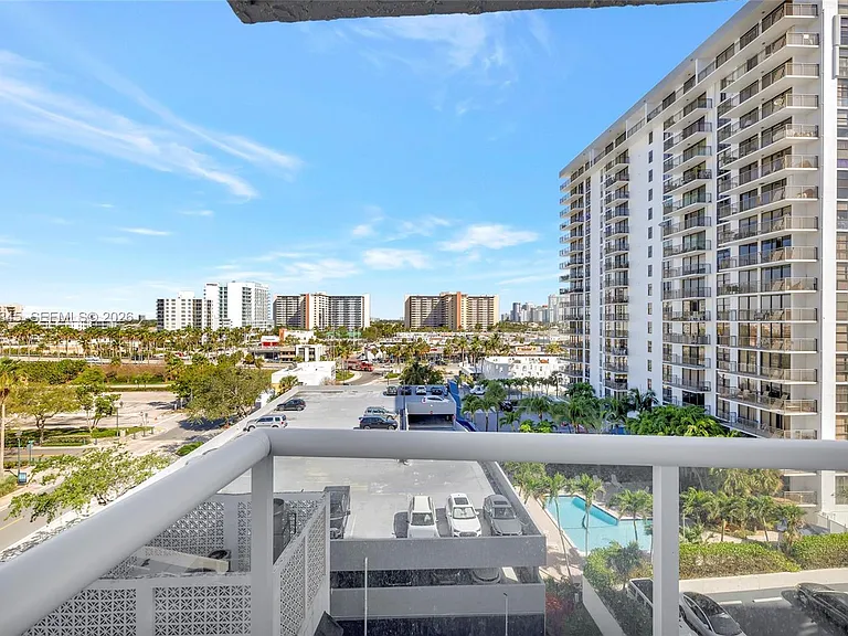 3015 N Ocean Blvd #6A — Photo 25