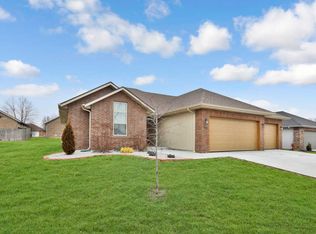 5379 Basswood Ct, Springfield, MO 65802