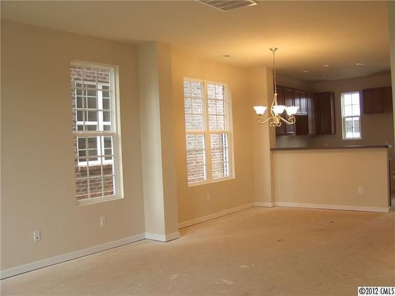 3rd image of 9529 Longstone Ln #W-8