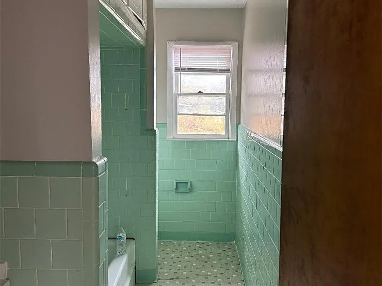 3550 The Ave — Photo 6