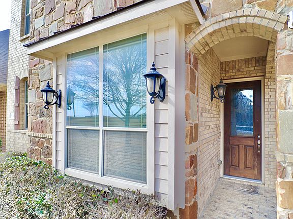 2nd image of 189 Carrington Ln