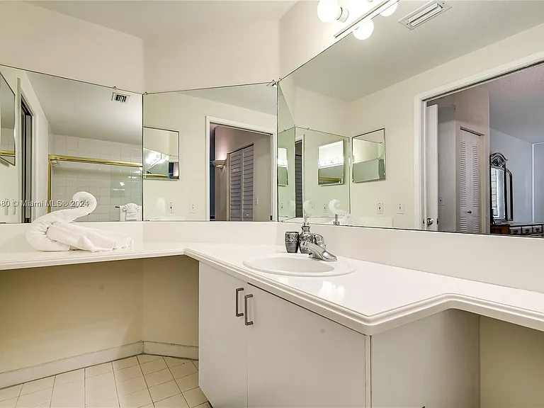 19701 E Country Club Dr #5107 — Photo 18