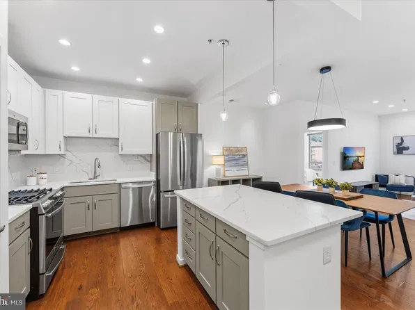 2200 N Westmoreland St Unit 232, Arlington, VA 22213