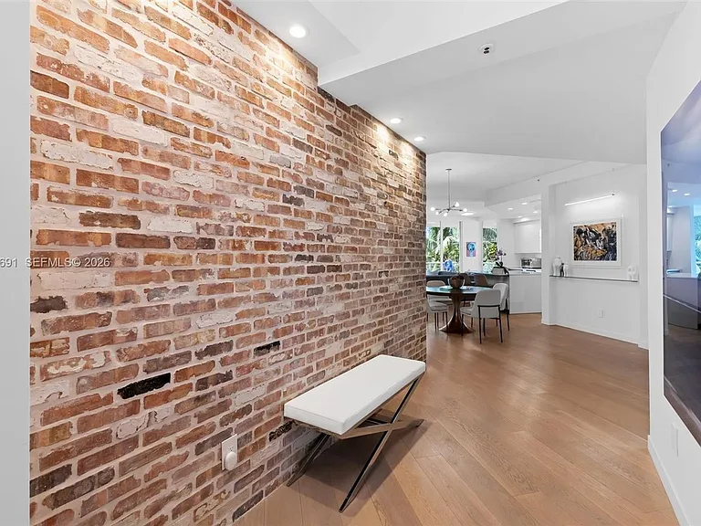 151 Isle Of Venice Dr #2A — Photo 4