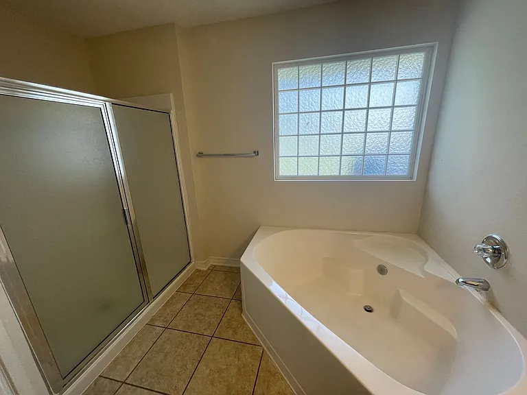 21822 Eastbrook St — Photo 10