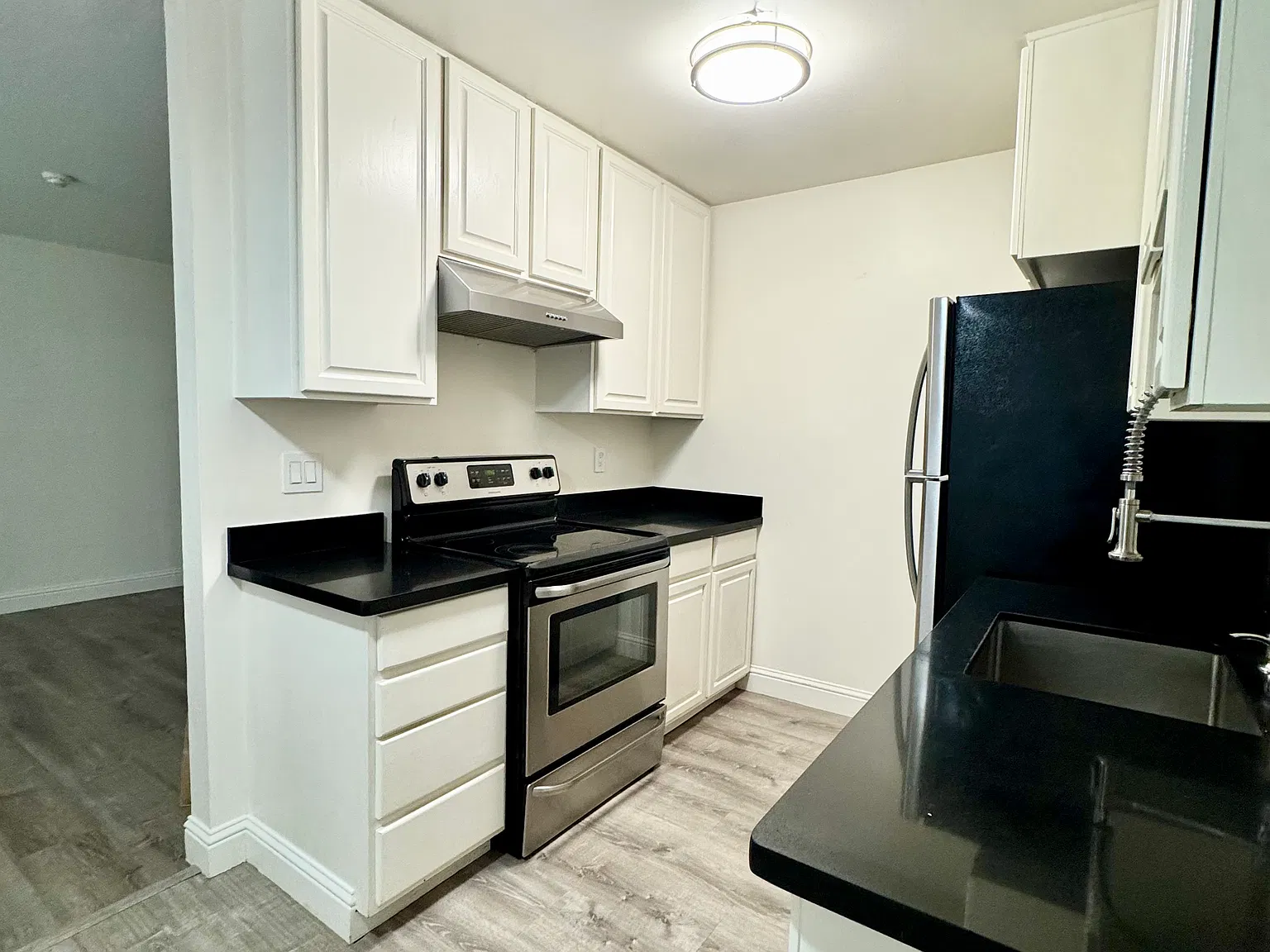 Brush Creek Apartments — Photo 4