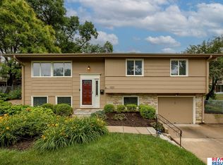 13411 Hickory Cir, Omaha, NE 68144