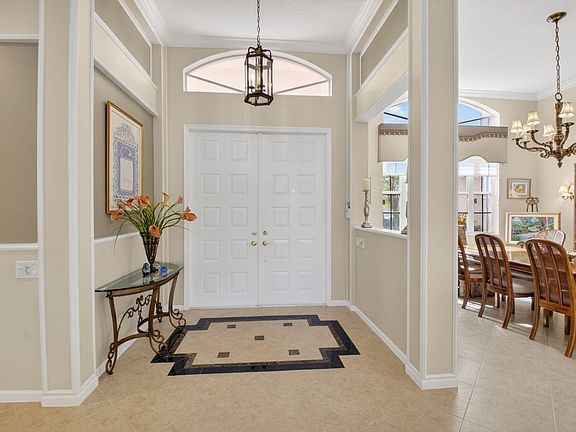 4th image of 5299 Brooklawn Terrace