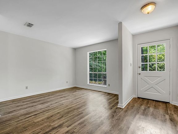5th image of 2824 Morningside Dr