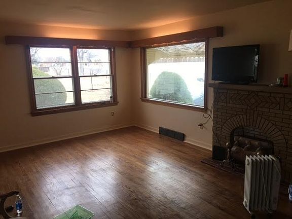 4th image of 1201 Avenue G