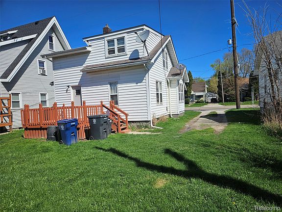 2nd image of 621 W Atherton Rd