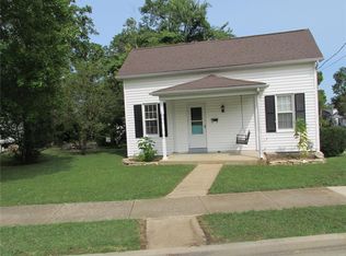 201 W Springfield Ave, Union, MO 63084