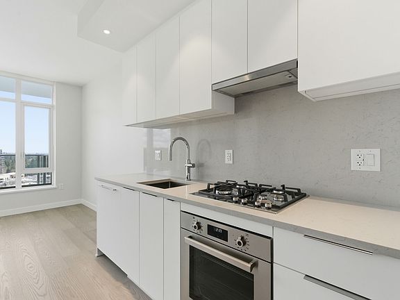 5th image of 6138 Birney Ave #1513