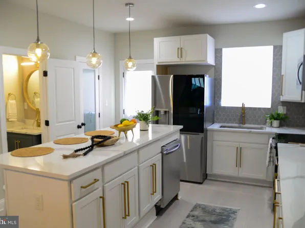 2611 Loyola Northway, Baltimore, MD 21215