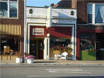 1st image of 121 W Broadway St