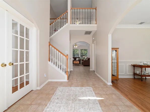 20423 Forest Dr, Spring, TX 77388