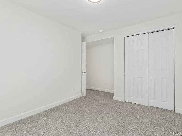 8039 E Phillips Cir — Photo 31