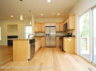420 Woodhaven Ct, Charlottesville, VA 22902